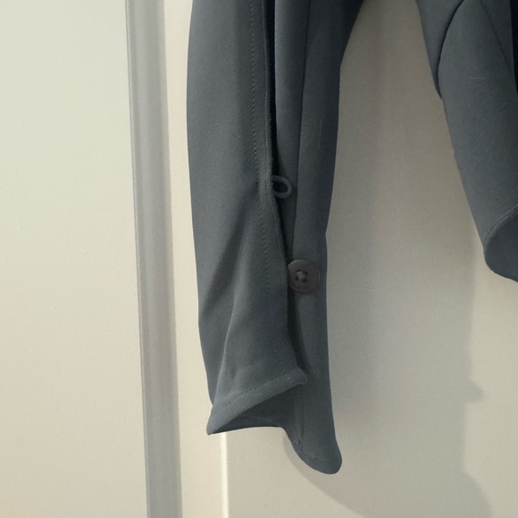 NWOT - Aritzia Babaton Martin Blouse in Dark Slate - Picture 7 of 10